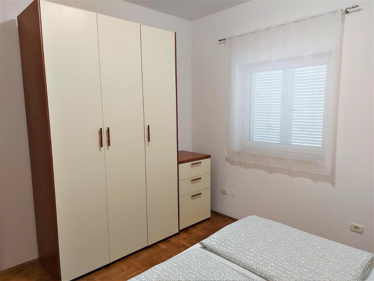 Apartments Aurora Near Beach Медулин Екстер'єр фото